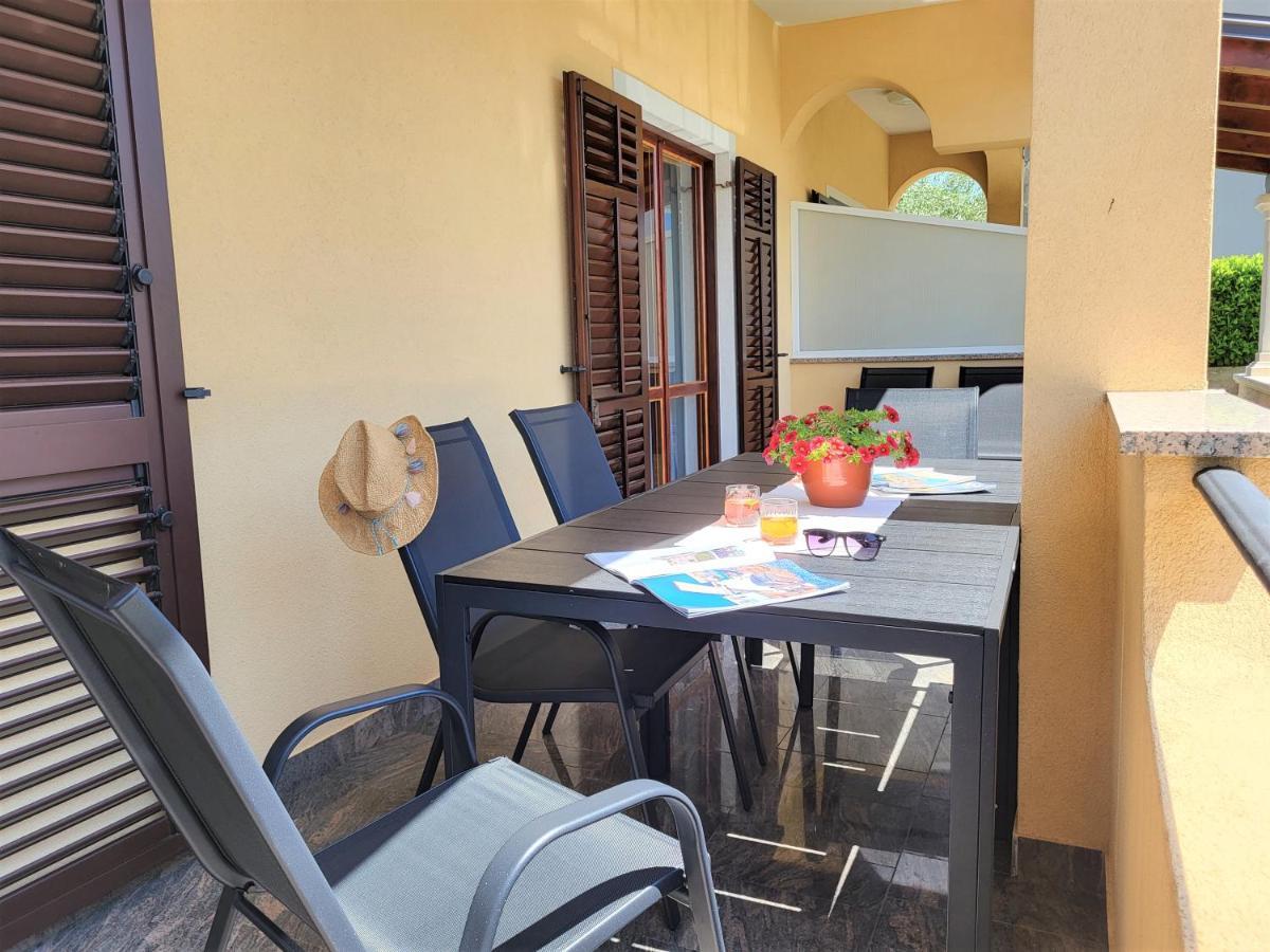 Cozy Apartment Mandula Vrsar Zewnętrze zdjęcie