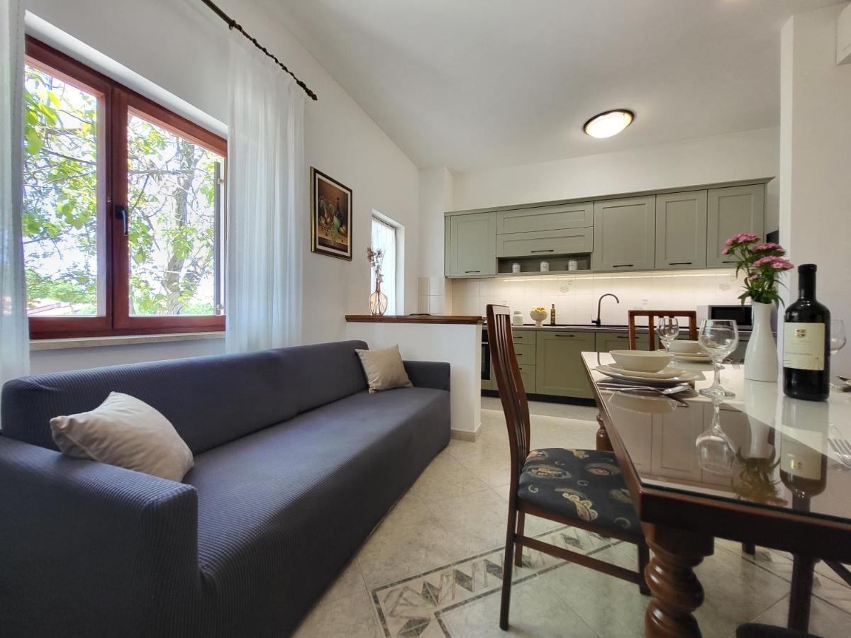 Cozy Apartment Mandula Vrsar Zewnętrze zdjęcie