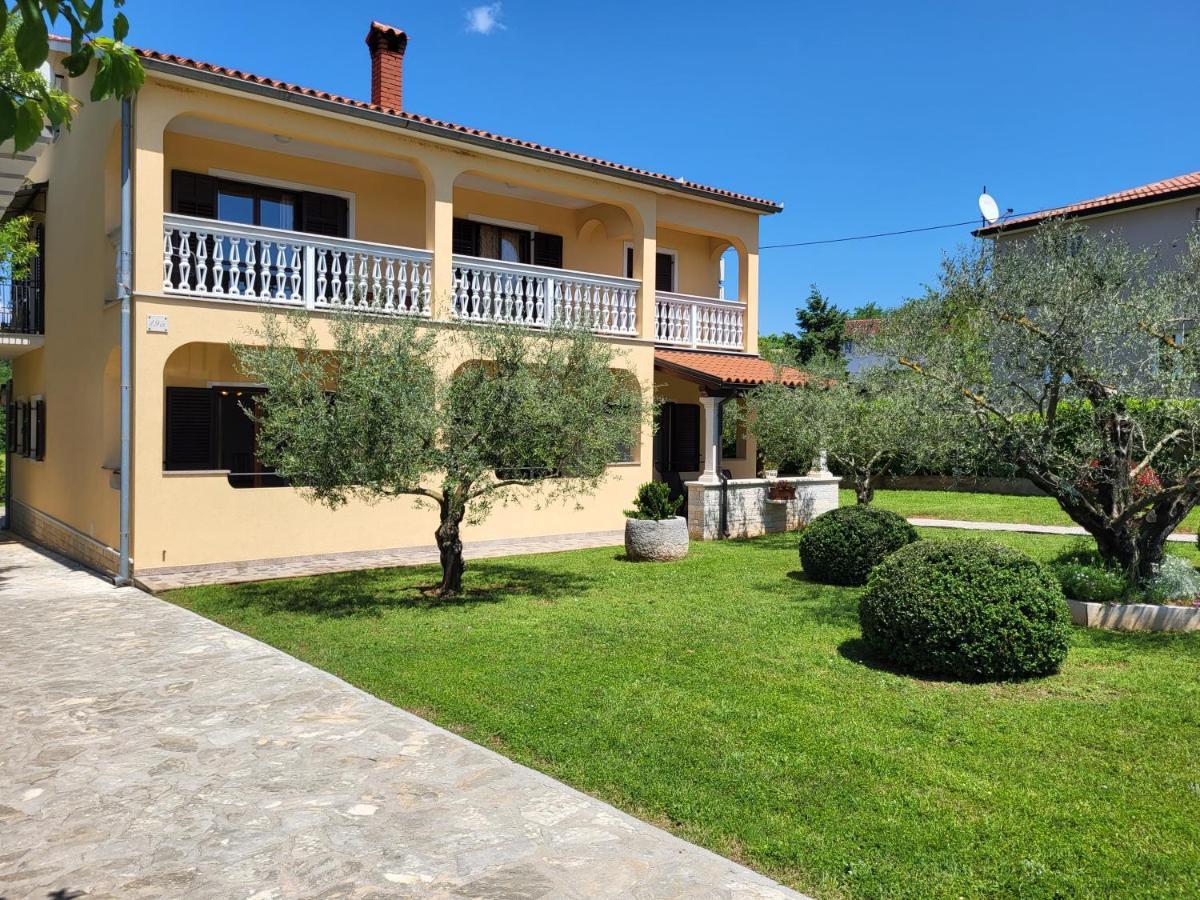 Cozy Apartment Mandula Vrsar Zewnętrze zdjęcie